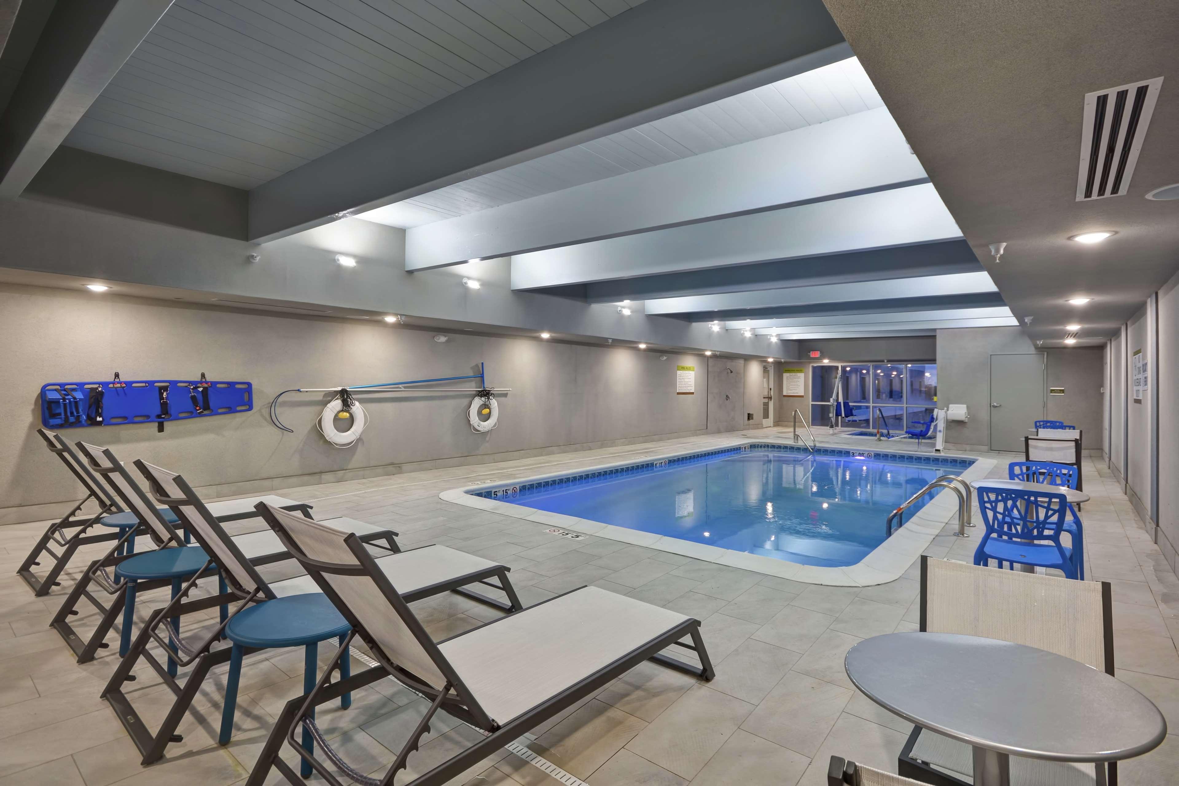 Home2 Suites By Hilton Grand Rapids North Walker Exterior foto