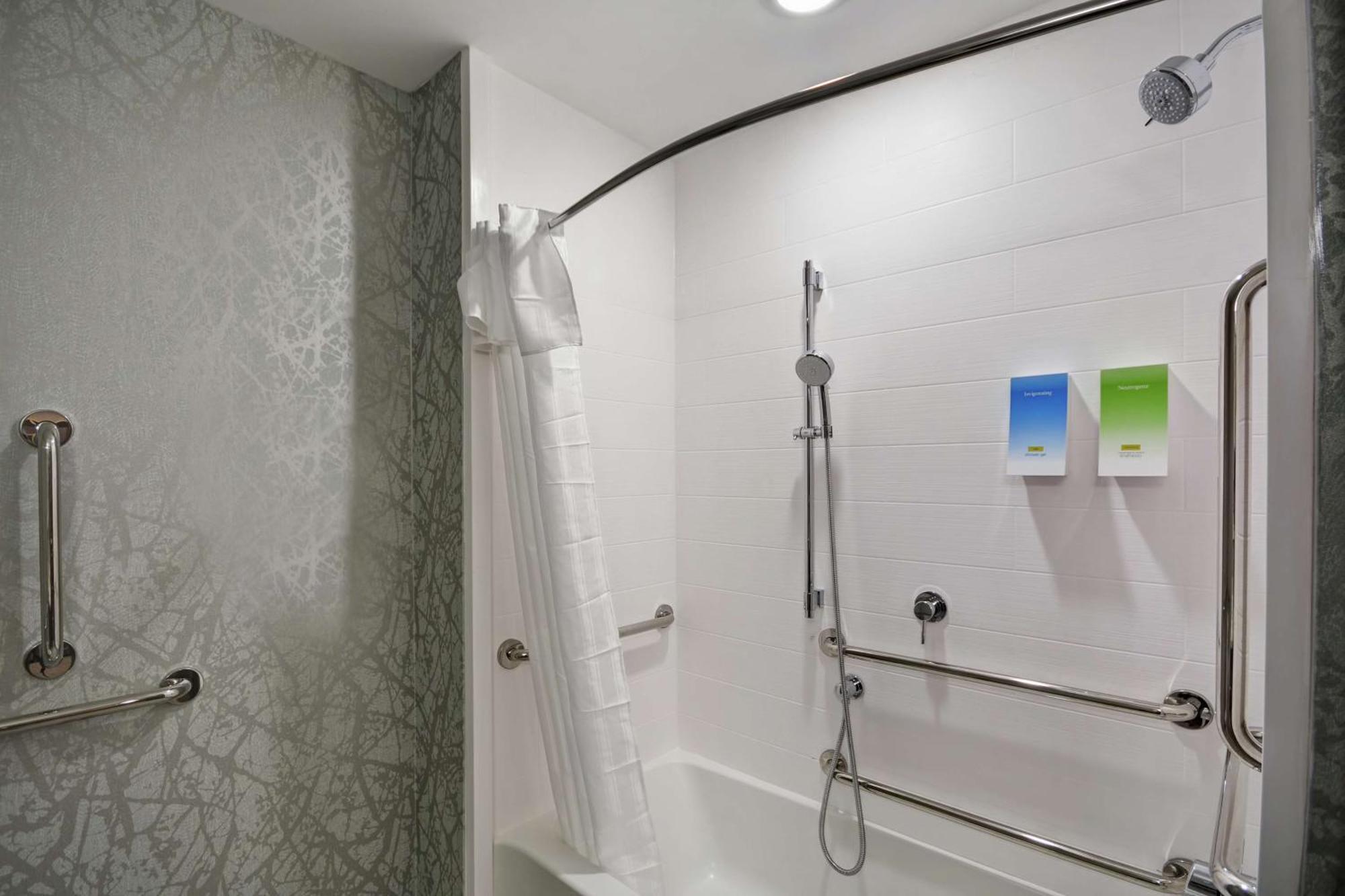 Home2 Suites By Hilton Grand Rapids North Walker Exterior foto